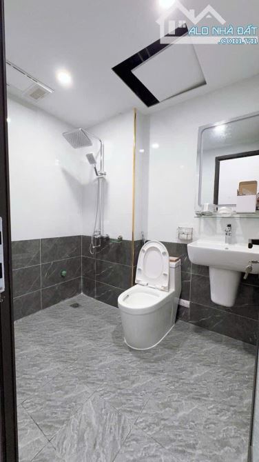 BÁN NHÀ VĂN CAO - LIỄU GIAI – 45M² – GIÁ 6.8 TỶ - 3