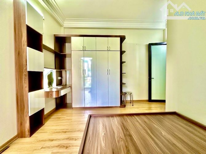 NHÀ ĐẸP - FULL NỘI THẤT - DIỆN TÍCH RỘNG -ĐỦ CÔNG NĂNG - GÀN CHỢ DÂN SINH - GẦNTRƯỜNG - 3