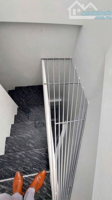 quá Sốc chủ cần bán hạ chào 2 Tỷ  Linh Quang 46m 6 tang 6mt  8.5 tỷ Đống Đa - 3