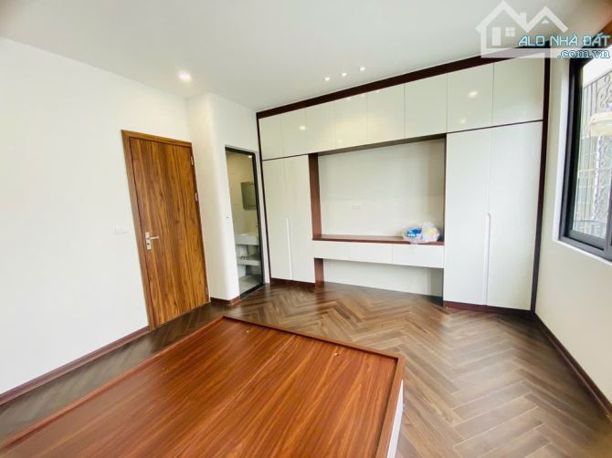 💎 SIÊU HIẾM – BÁN NHÀ XINH PHỐ NGÔ GIA TỰ  – LONG BIÊN  🏡 Ngõ thông, ô tô đỗ cửa  🏡 Thi - 3