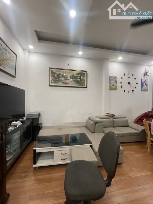 BÁN ĐẸP SÁT TÂ.N HÒA ĐÔNG - NGÃ TƯ 4 XÃ - ÔTÔ VÀO NGỦ - NH ( 8X21M ) - 3
