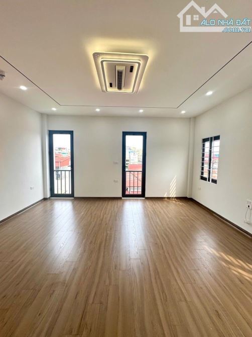 Bán nhà Nguyễn Văn Cừ 50m x 6 tầng thang máy MT 5m giá 10,8 tỷ - 3