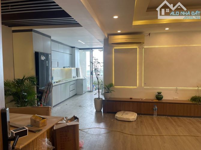 HUNG CƯ 3 NGỦ – LÔ GÓC – 2 BAN CÔNG – VIEW MẶT PHỐ TRẦN HỮU DỰC – 92m² – GIÁ 6.7 TỶ - 4