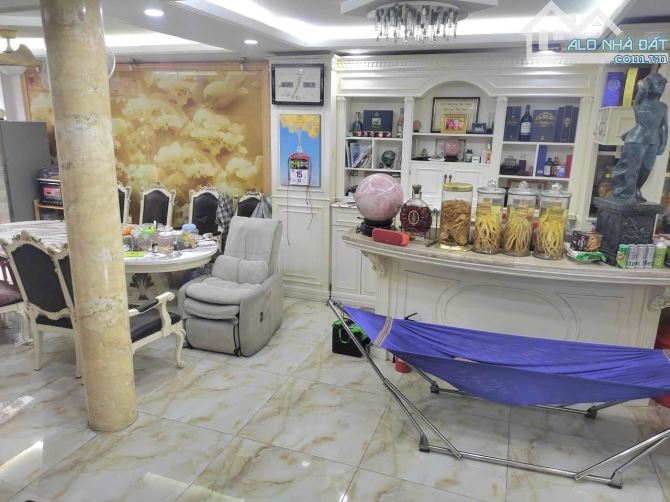 BÁN BIỆT THỰ 4 TẦNG P. TÂN PHONG, QUẬN 7, 7M x 18M, 28 TỶ - 4