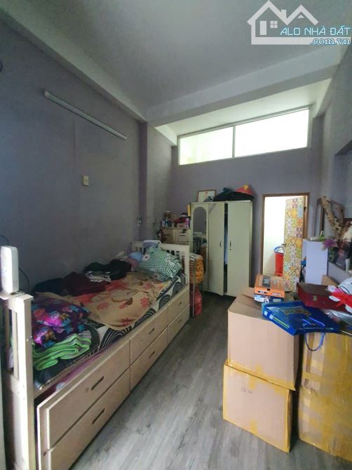 Nhà CMT8, Gần Ngã Tư Bảy Hiền Tân Bình, 35m2, 3Tầng Kiên cố, Sổ Nở Hậu Tài Lộc. Chỉ 4.7Tỷ - 4