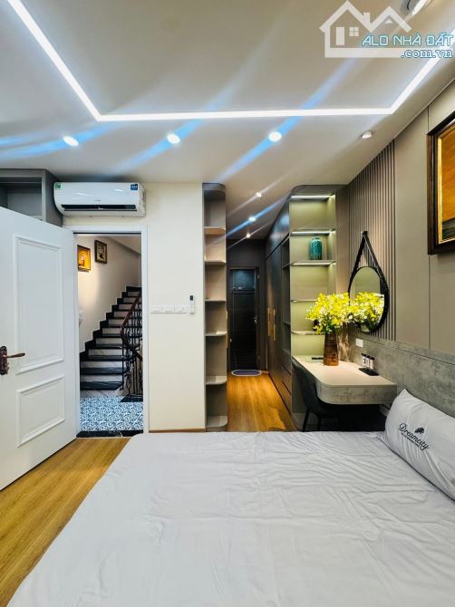 BÁN NHÀ SIÊU PHẨM KHƯƠNG ĐÌNH - 43M- 5 TẦNG – FULL ĐỒ CAO CẤP – GIÁ 8.9 T - 4
