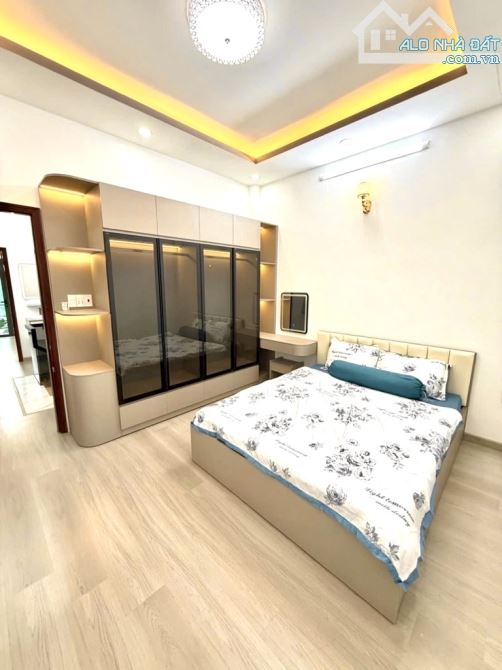 Nhà Sang Tài Lộc tốt DT: 50m2 Đẹp Huỳnh Tấn phát TT nhà bè chào 4đồng8 thương lượng - 4