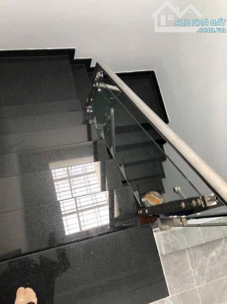 Nhà đẹp Phú Nhuận-Giáp Quận 1-Hẻm ô tô-Sát MT Hoàng Văn Thụ-P8-51m2-3tầng-4PN - 4