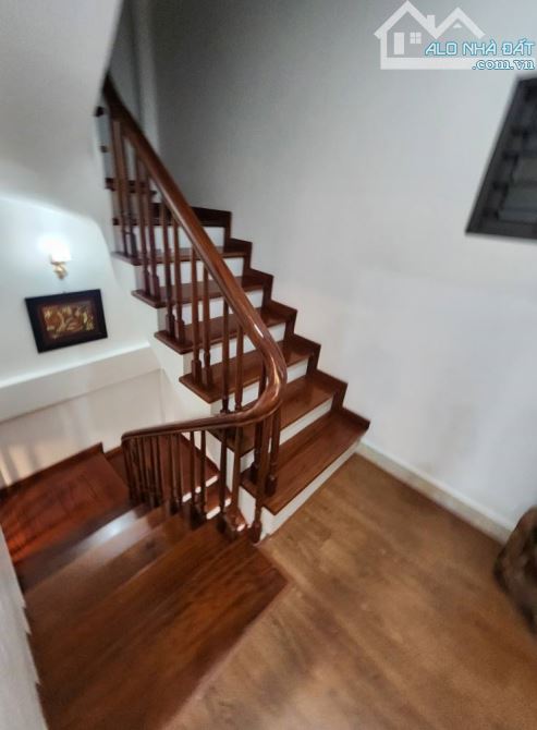 CẦN BÁN GẤP NHÀ LƯƠNG SỬ ĐỐNG ĐA 45m2, 5T, MT6,1m GIÁ 9.99 TỶ - 4