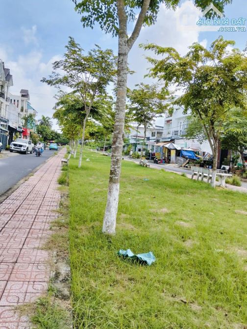Cho Thuê Nhà 1 Trệt 2 Lầu KDC Hưng Phú - View Công Viên - qua cầu 26/3 - 4