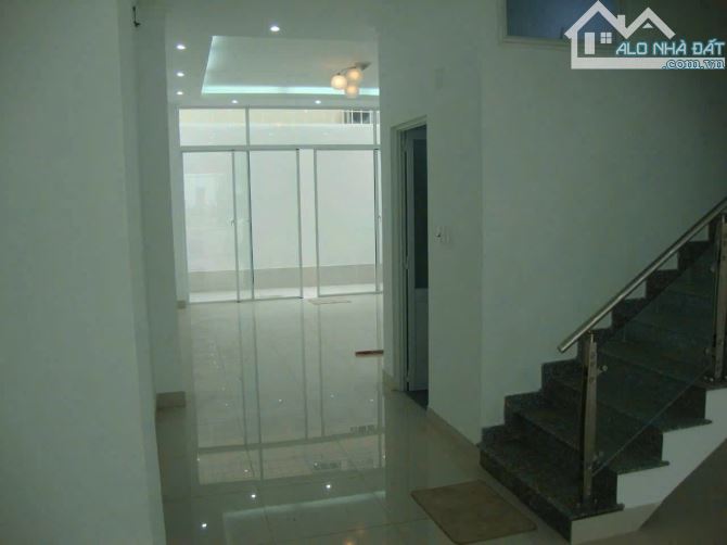Bán nhà mặt tiền đường Nguyễn Quý Đức, An Phú (cũ), Quận 2 - DT 100m2 - 32 tỷ - 4