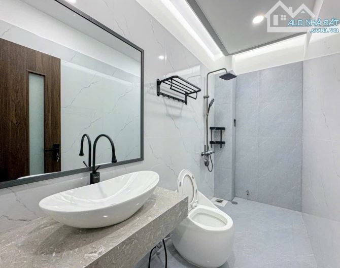 Q7 5x12M PHƯỜNG TÂN HƯNG 3 TẦNG 4PN NHÀ ĐẸP CÁCH LOTTE 500M QUA Q1 1 CÂY CẦU 7.xT - 4