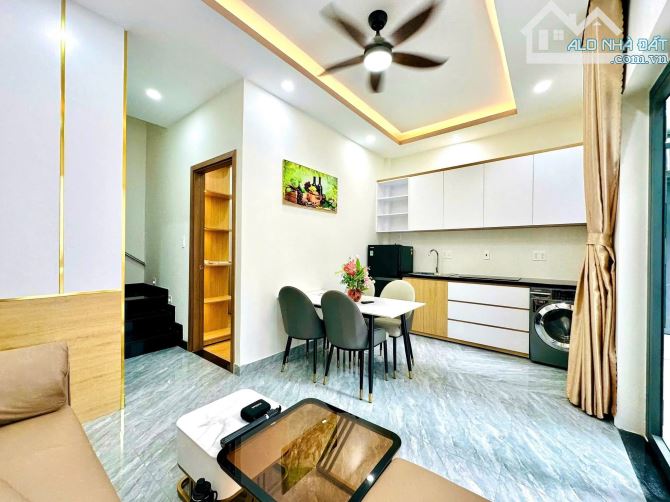 Villa Mini Góc 2 MT Hẻm - Đường CMT8 Tân Bình - Chỉ Hơn 5T - 4