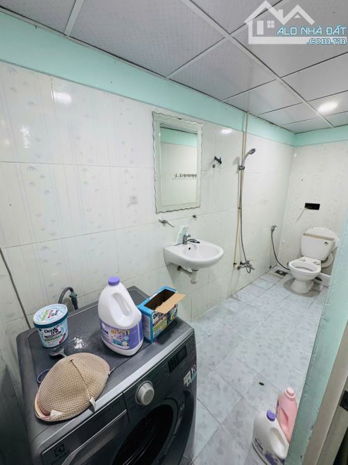 Chỉ 5.5 tỷ TL, Nhà 2 tầng, 4x13m, 56m2, 3PN, gần CC Bàu Cát 2, - 4