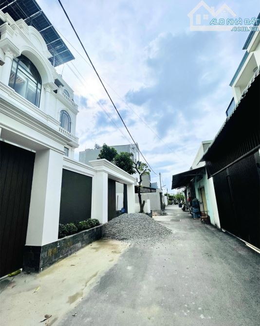 Bán CHDV Đông Hoà Dĩ An Khoán 90Tr/Tháng DT: 258m2x4T Giá 19.5 Tỷ - 4