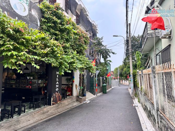 5.8 TỶ-BÁN NHÀ HẼM OTO ĐƯỜNG 16 ,nguyễn văn tăng, q9, tp.thủ đức ,( 4.6mx19.25m) 90m2 - 4