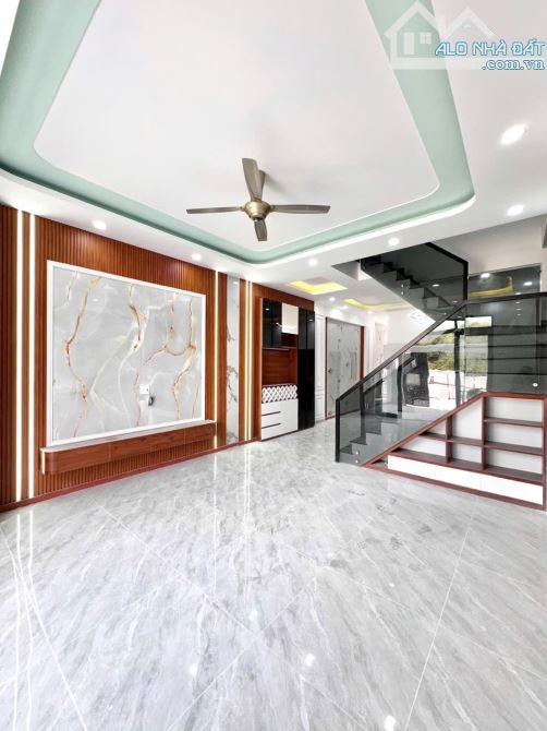 Bán nhà 1 trệt 1 lầu sổ riêng thổ cư p. Hoá An - 4