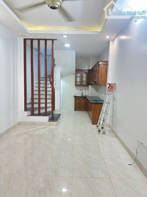 🔥 NHÀ HOA LÂM. LỆ MẬT 🔥 NGÕ NÔNG THOÁNG RỘNG 30M RA MẶT PHỐ. 🔥CHỦ CẦN BÁN HẠ CHÀO 200T - 4