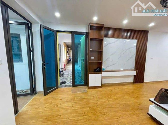🌟TẬP THỂ TRẦN QUỐC HOÀN_CẦU GIẤY_TẦNG 3_2 THOÁNG_SỔ TO 90M2 3PN NHÀ ĐẸP CHỈ 4,3 TỶ🌟 - 4