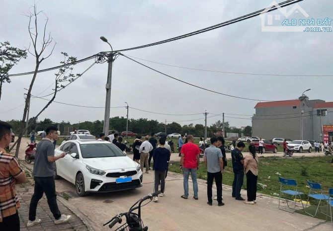 CƠ HỘI ĐẦU TƯ - BÁN ĐẤT THỔ CƯ SỔ ĐỎ CHÍNH CHỦ. Vị trí đẹp tại xã Tân Phú, huyện Quốc Oai, - 4