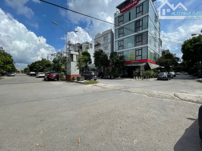 Hàng độc nhất 60m2 mặt đường đôi lô 16-17 Lê Hồng Phong - Đông Bắc - 6,6 tỷ thoả thuận - 4