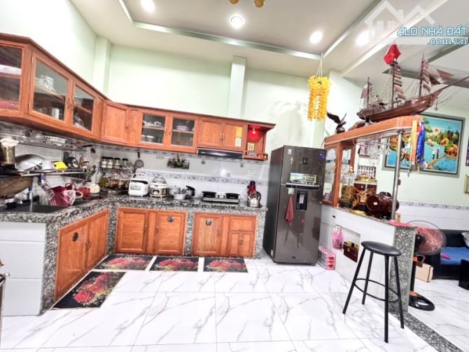 Bán Nhà 3 Tầng – 54m² – 4PN – Giá Chỉ 4.7 Tỷ  - Hẻm Xe Hơi - Linh Xuân Thủ Đức - 4