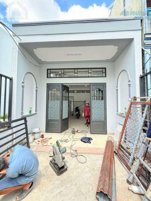 Giá Sốc Tới óc 700triệu Sổ Riêng Sẵn 102m2 Căn nhà nằm ngay Lê Minh Nhựt Củ Chi Bao Phí - 4