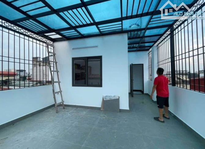 BÁN NHÀ MỚI 5 TẦNG – PHỐ LẠC LONG QUÂN – VÀI BƯỚC RA HỒ TÂY – KHU VỰC VIP- HƠN 8 TỶ