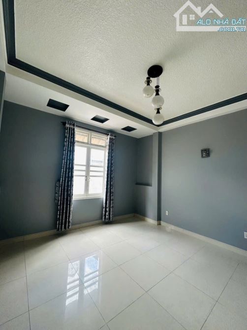 Bán Nhà Ngô Quyền 52,6m2 Chỉ Với 6,2 Tỷ Ô Tô Tận Nơi 3 Tầng Kiên Cố - 4