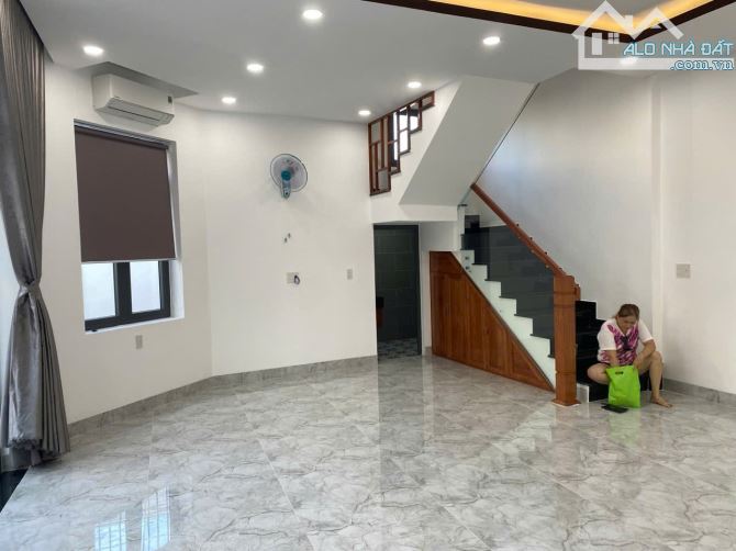 Bán 2 căn nhà mới xây mặt tiền đường Mai An Tiêm cách biển chỉ 800m - 4