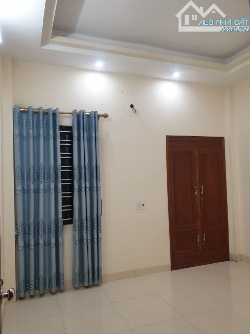 CHO THUÊ NHÀ ĐẸP 3 TẦNG 64M2 NGÕ PHÙ NGHĨA KHU ĐÔNG MẠC GIÁ 4.5TR - 4
