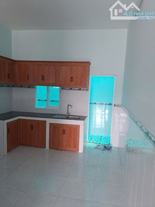 Bán gấp nhà 1 lầu mặt tiền đường ngay sau chợ Đông Thạnh giá 1 tỷ 650 triệu - 4