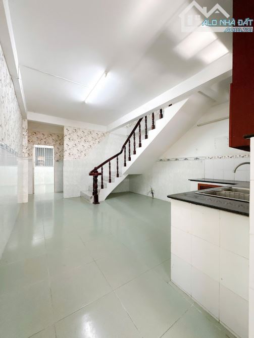 NẮM CHÍNH CHỦ BÁN NHÀ 2 TẦNG HẺM 28 MẬU THÂN - 4