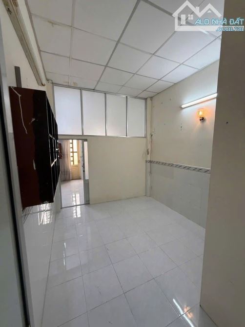 Bán nhà hẻm Nguyễn Thị Tần Phường Chánh Hưng. Nhà nở hậu L - 4
