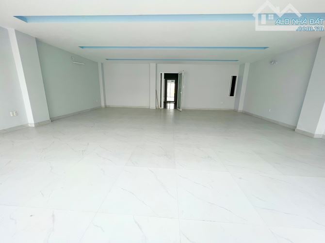 Bán tòa nhà rẻ hơn 30% Phan Đăng Lưu Phú Nhâunj 9x26m hầm 5 tầng 48 tỷ sẵn HDT 220tr - 4