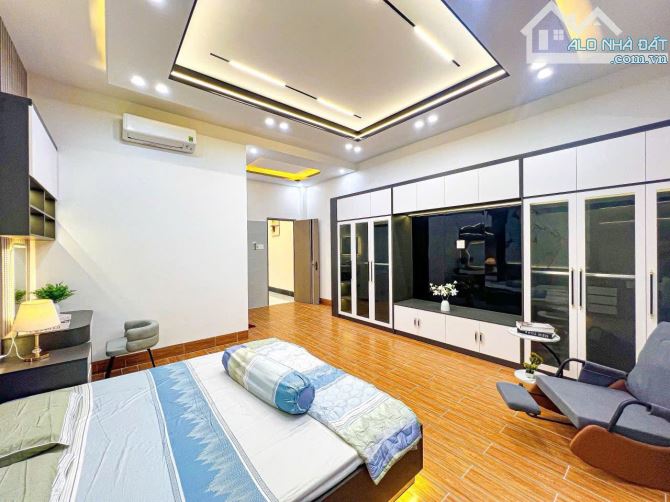 NẮM CHÍNH CHỦ BÁN NHÀ 3 TẦNG MẶT TIỀN ĐƯỜNG D4 KHU HỒNG LOAN - 4