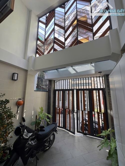 NHÀ TT Q.3, CAO THẮNG, 3.6x17,  5 TẦNG, GIÁ 12.X TỶ - 4