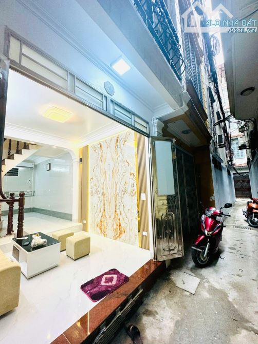 NHÀ PHỐ THANH XUÂN BÁN GẤP - NHỈNH 6 TỶ - 05 NGỦ ĐẸP, Ở NGAY SỔ ĐỎ TRAO TẬN TAY - 4