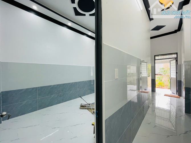 Bán Nhà Trung Tâm Thị Trấn Đức Hòa, 170m2 - 1 Trệt 1 Lầu 3 Phòng Ngủ "Nhà Đẹp Hướng Nam" - 4