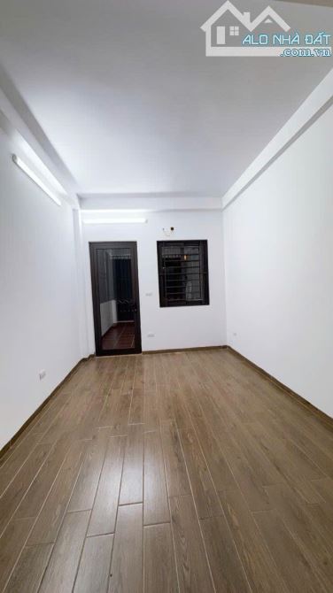 BÁN NHÀ VĂN CAO - LIỄU GIAI – 45M² – GIÁ 6.8 TỶ - 4