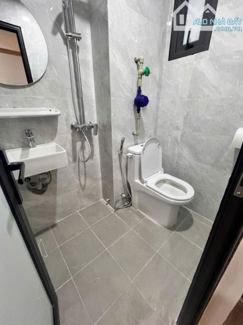 Bán 6 tầng trong ngõ quan Hoa Cầu giấy Hà Nội - 4