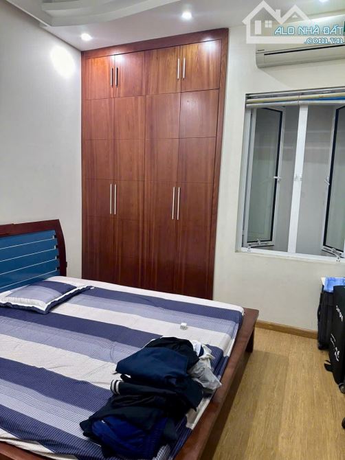Cho thuê nhà Vũ Tông Phan – Đống Đa DT 70m x 4 tầng, phân lô ôtô đỗ giá thuê 18tr/th - 5