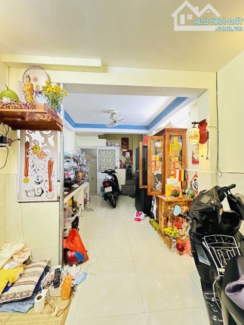 NHÀ BÁN ĐƯỜNG NGUYỄN THIỆN THUẬT, QUẬN 3- 5 TẦNG – GIÁ 7 TỶ 9 - 5