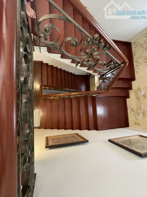 Biệt Thự đẹp 350m2 Hầm 3 Tầng ngay ngã 4 Quốc Hương - Thái Ly / Giá 74 tỷ Thương lượng - 5