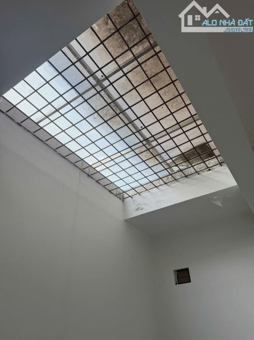 Lô góc, cách phố 20m Vương Thừa Vũ, ô chờ thang máy sửa lên 7T DT93m2 MT7.8m giá 23.5 tỷ - 5
