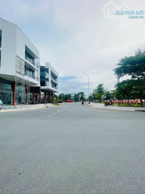 Vị trí vàng! Bán nhà MT đường Lê Hiến Mai ,Thạnh Mỹ Lợi 16x22m view sông Sài Gòn - 116 tỷ - 5