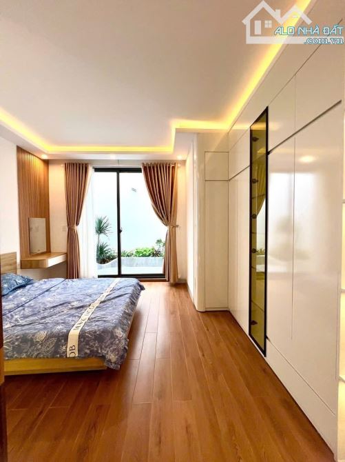 NHÀ 3 PHÒNG NGỦ FULL NỘI THẤT HẺM ĐINH TIÊN HOÀNG: GIÁ 5,1 tỷ - 5