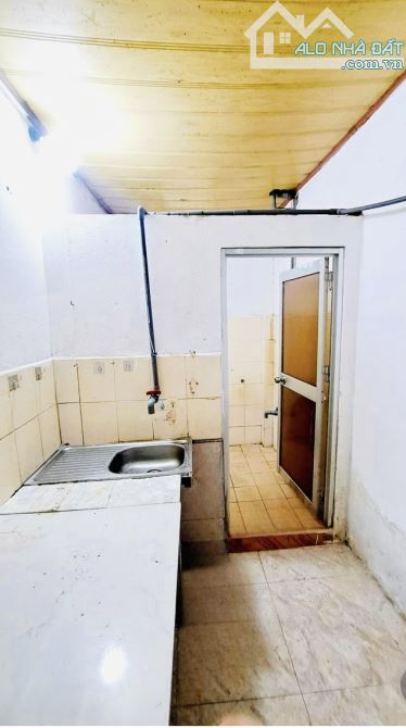 Bán Nhà Sát CVPM Quang Trung Q12 - 40M2( 4 10)- Cấp 4-HXH- Chỉ 3,25Tỷ. - 5