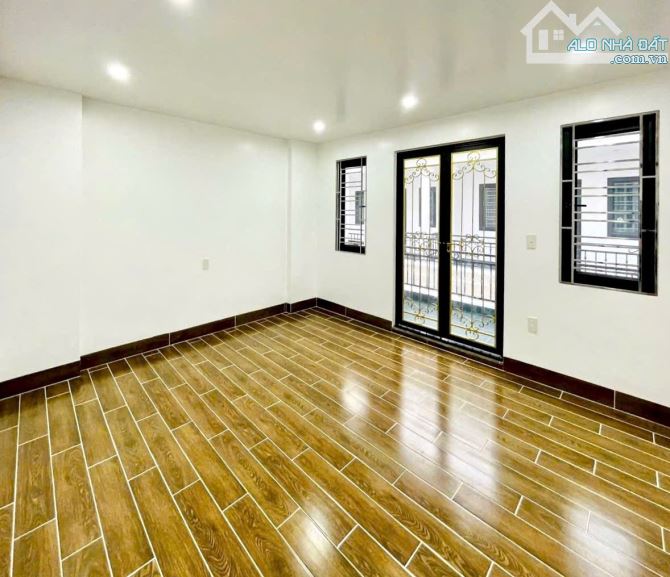 Sau Nhà Mặt Đường - Thiên Lôi - 48m2 - 4 Tầng - 4 Tỷ 2 - 5