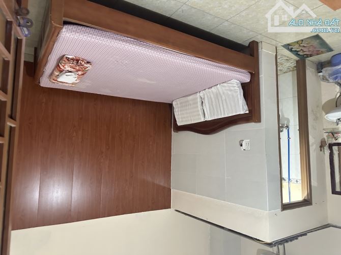 BÁN TÒA NHÀ NGHỈ 12 PHÒNG – ĐANG KHAI THÁC 20TR/THÁNG – SÁT TRỤC THĂNG LONG - 5